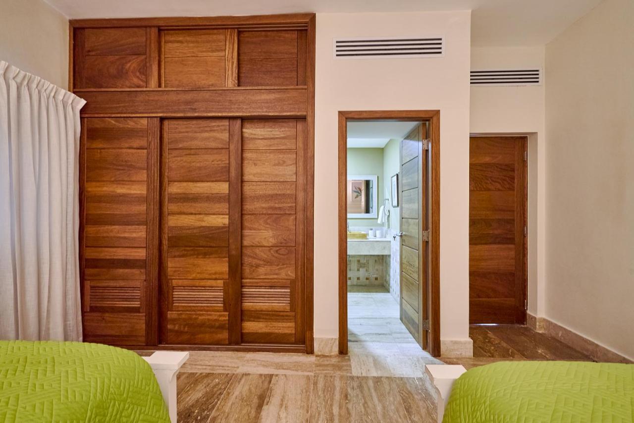 Costa Atlantica Punta Cana - Beach Vacation Condos מראה חיצוני תמונה
