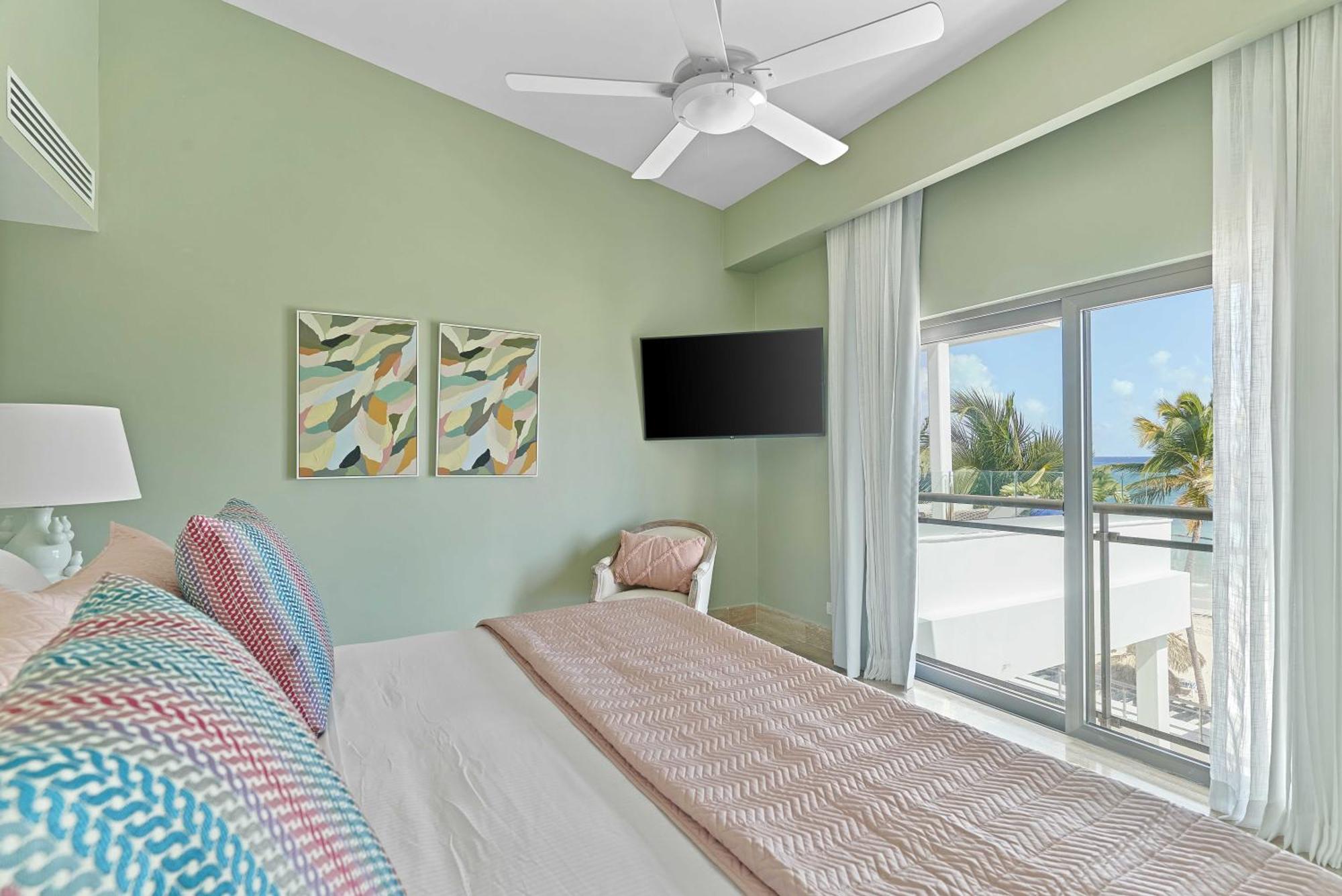 Costa Atlantica Punta Cana - Beach Vacation Condos מראה חיצוני תמונה
